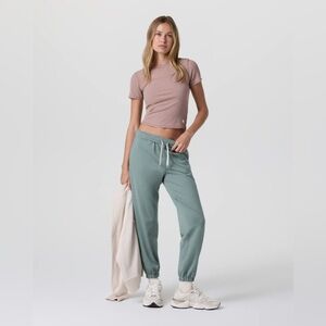 VUORI Boyfriend Sweatpant Vintage Pistachio Heather XS